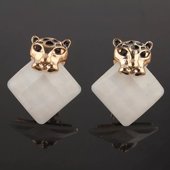 Pawsitively Posh Jewelry - {MARKETTA} Jaguar square resin acetate earrings